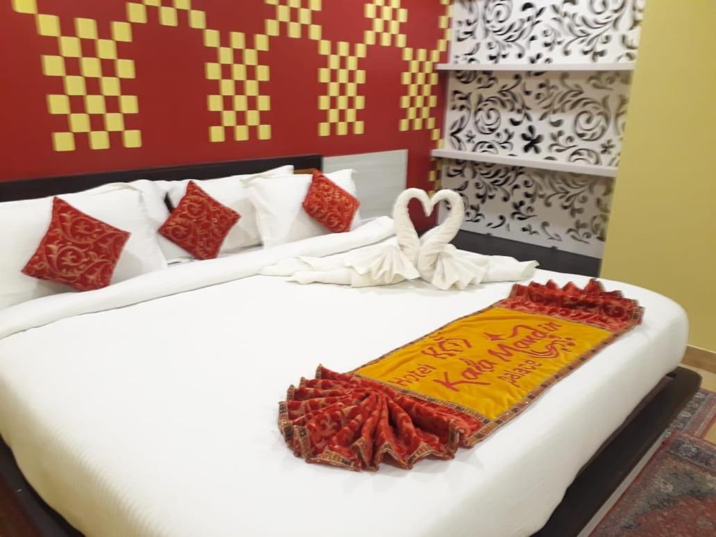 Hotel Kala Mandir Palace Биканер Экстерьер фото